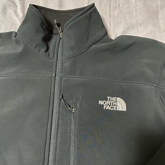 The north face jacket - Picture 2 of 3